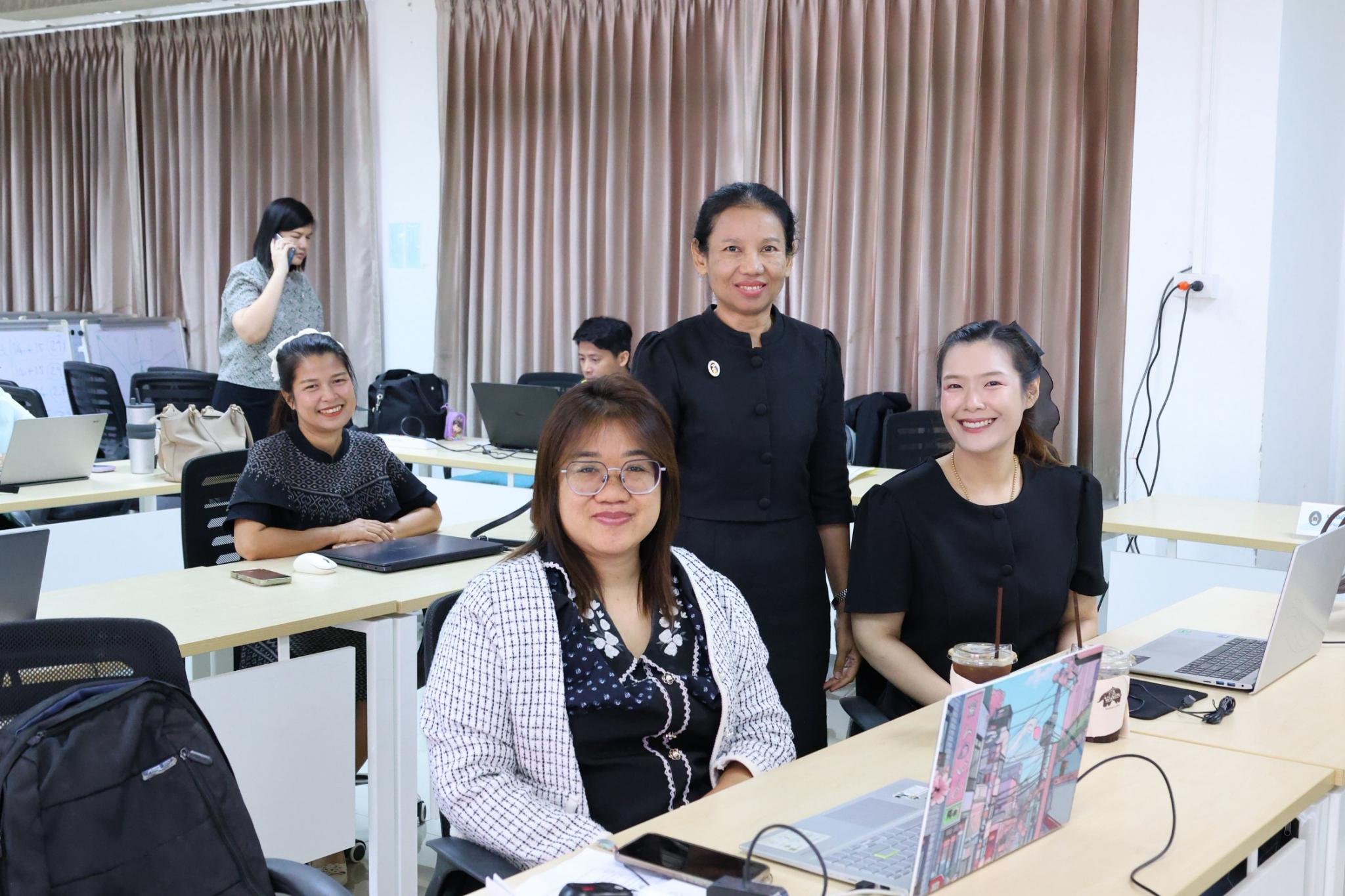 76. โครงการการผลิตสื่อการสอนด้วยนวัตกรรม AI ของครูเพื่อส่งเสริมความคิดสร้างสรรค์สำหรับผู้เรียนในยุคดิจิทัลตามบริบทของโรงเรียน ภายใต้โครงการพัฒนาคุณภาพการศึกษาและการพัฒนาท้องถิ่นโดยมีสถาบันอุดมศึกษาเป็นพี่เลี้ยงเครือข่ายเพื่อการพัฒนาอุดมศึกษา